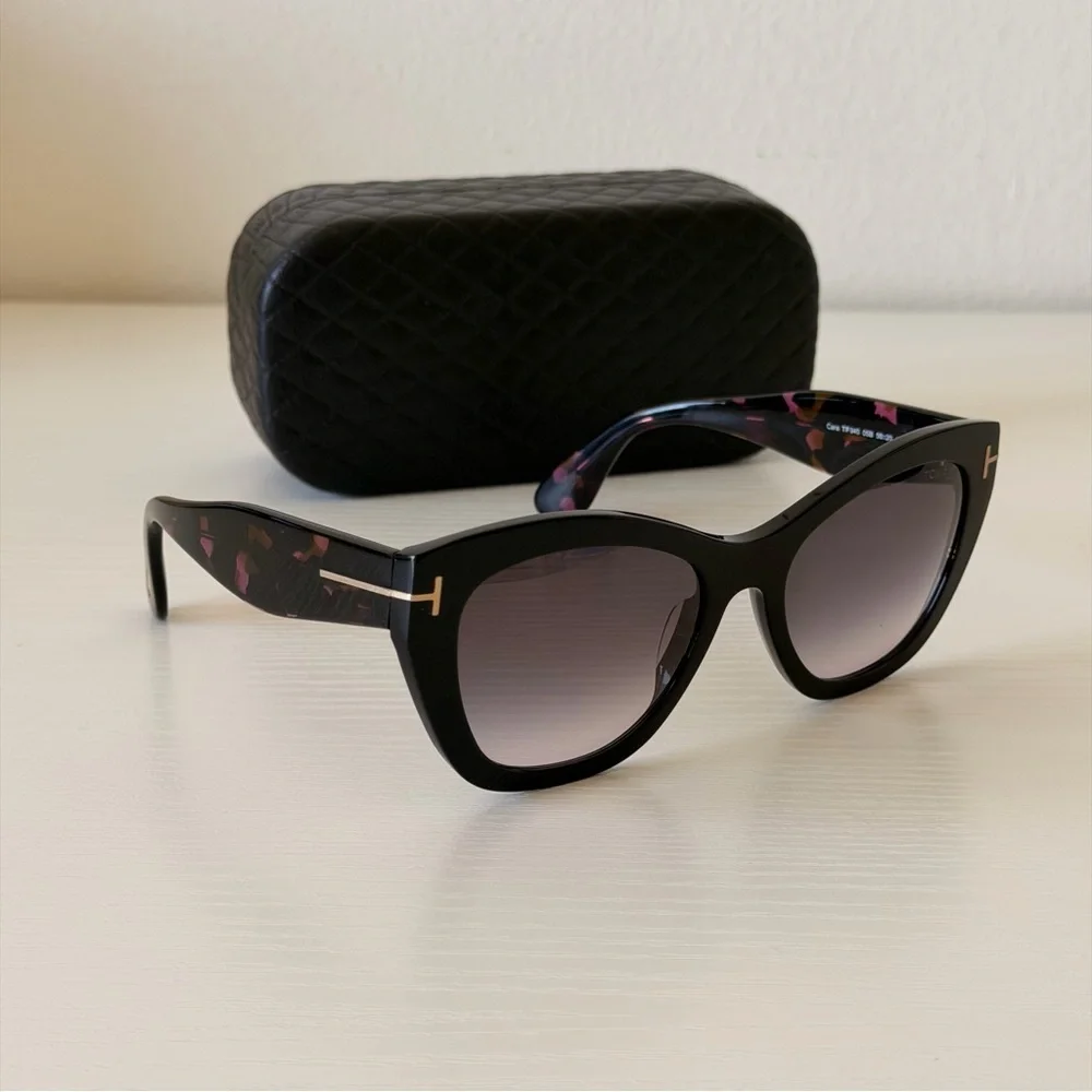 New! Tom Ford Cara Sunglasses, TF940 05B, Authentic Tom Ford New, TOM FORD Cara Sunglasses TF940 05B Authentic  main image 2